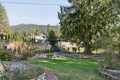 Photo 12 at 922 Canyon Boulevard, Canyon Heights NV, North Vancouver