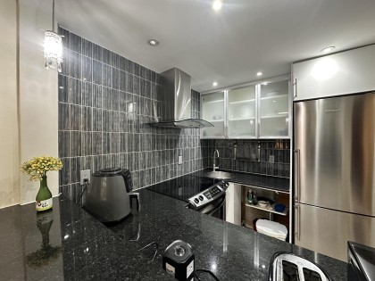 Photo 13 at 318 - 2320 W 40th Avenue, Kerrisdale, Vancouver West