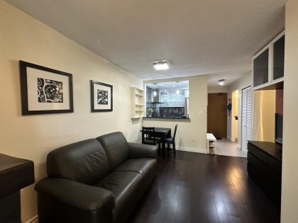 Photo 9 at 318 - 2320 W 40th Avenue, Kerrisdale, Vancouver West