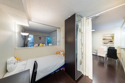 Photo 21 at 318 - 2320 W 40th Avenue, Kerrisdale, Vancouver West