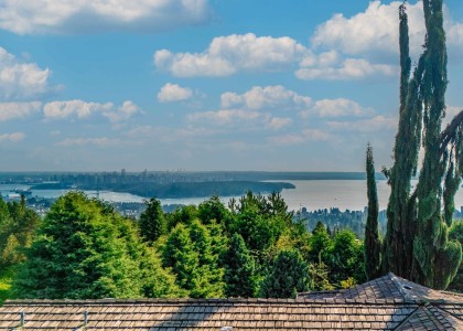 Photo 2 at 1346 Whitby Road, Chartwell, West Vancouver