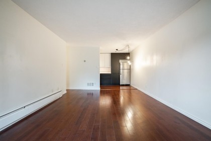 Photo 9 at 208 - 211 W 3rd Street, Lower Lonsdale, North Vancouver