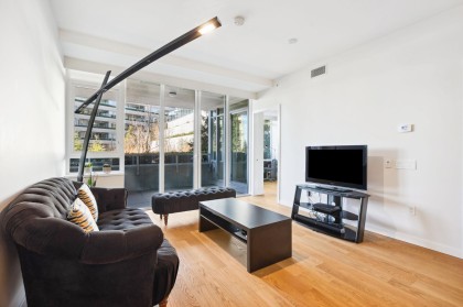 Photo 4 at 204 - 788 Arthur Erickson Place, Park Royal, West Vancouver