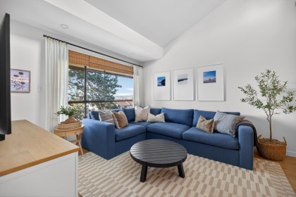 Photo 1 at 330 - 210 W 2nd Street, Lower Lonsdale, North Vancouver