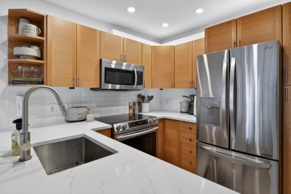 Photo 4 at 330 - 210 W 2nd Street, Lower Lonsdale, North Vancouver