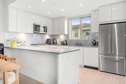 Photo 8 at 503 - 2632 Library Lane, Lynn Valley, North Vancouver