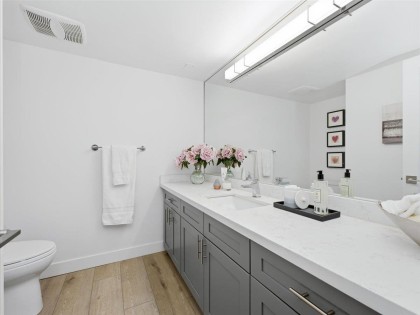 Photo 13 at 209 - 168 Chadwick Court, Lower Lonsdale, North Vancouver