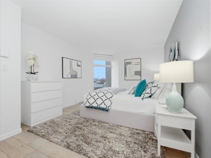 Photo 16 at 209 - 168 Chadwick Court, Lower Lonsdale, North Vancouver