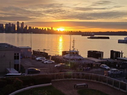 Photo 3 at 209 - 168 Chadwick Court, Lower Lonsdale, North Vancouver