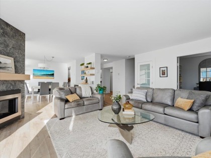 Photo 5 at 209 - 168 Chadwick Court, Lower Lonsdale, North Vancouver