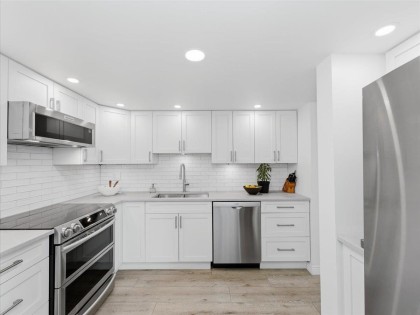 Photo 10 at 209 - 168 Chadwick Court, Lower Lonsdale, North Vancouver