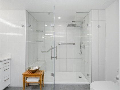 Photo 19 at 209 - 168 Chadwick Court, Lower Lonsdale, North Vancouver