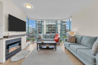 Photo 3 at 801 - 140 E 14 Street, Central Lonsdale, North Vancouver