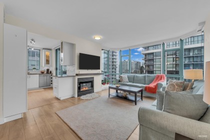 Photo 10 at 801 - 140 E 14 Street, Central Lonsdale, North Vancouver