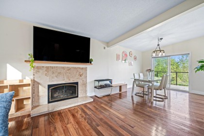 Photo 7 at 520 Ballantree Place, Glenmore, West Vancouver