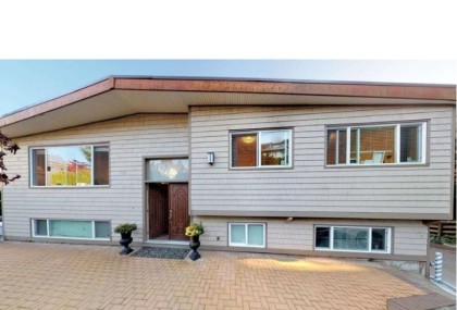 Photo 1 at 520 Ballantree Place, Glenmore, West Vancouver