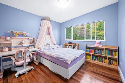 Photo 20 at 520 Ballantree Place, Glenmore, West Vancouver