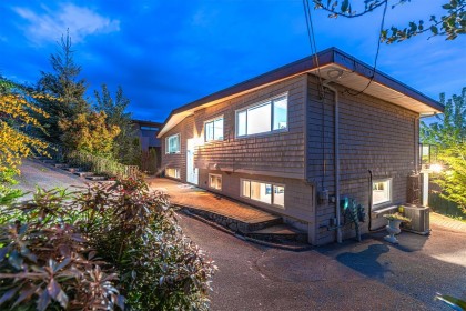 Photo 34 at 520 Ballantree Place, Glenmore, West Vancouver