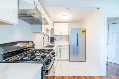 Photo 21 at 520 Ballantree Place, Glenmore, West Vancouver