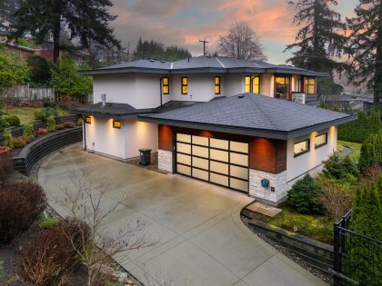 Photo 3 at 2902 St. Andrews Avenue, Upper Lonsdale, North Vancouver