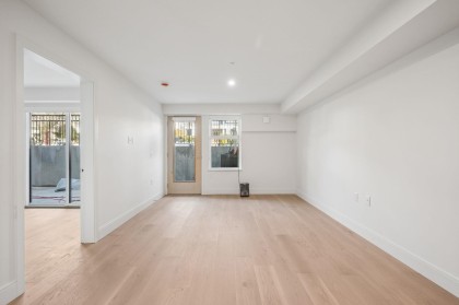 Photo 6 at 102 - 378 W 45th Avenue, Oakridge VW, Vancouver West