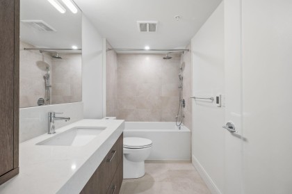 Photo 14 at 102 - 378 W 45th Avenue, Oakridge VW, Vancouver West