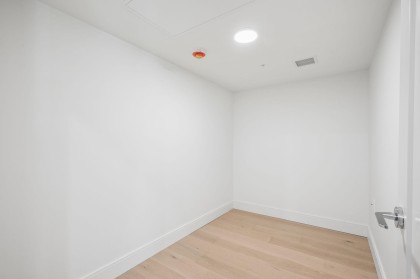 Photo 15 at 102 - 378 W 45th Avenue, Oakridge VW, Vancouver West