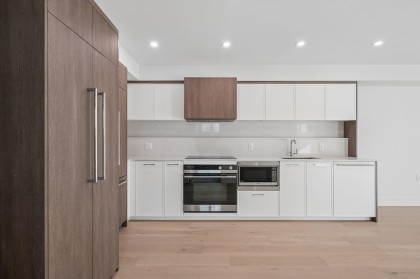 Photo 16 at 105 - 378 W 45th Avenue, Oakridge VW, Vancouver West