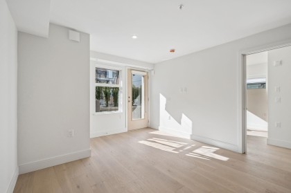 Photo 8 at 105 - 378 W 45th Avenue, Oakridge VW, Vancouver West