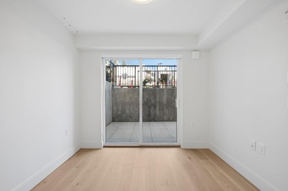 Photo 13 at 152 - 408 W 45th Avenue, Oakridge VW, Vancouver West