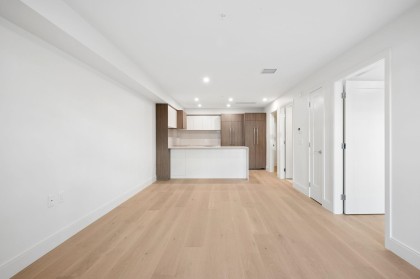 Photo 7 at 152 - 408 W 45th Avenue, Oakridge VW, Vancouver West