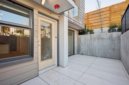 Photo 1 at 152 - 408 W 45th Avenue, Oakridge VW, Vancouver West