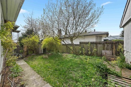 Photo 15 at 444 E 6th Street, Lower Lonsdale, North Vancouver