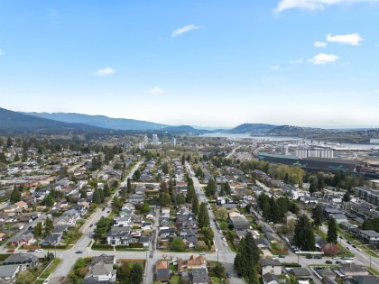 Photo 8 at 444 E 6th Street, Lower Lonsdale, North Vancouver