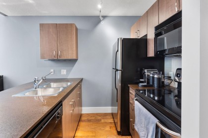 Photo 13 at 409 - 610 Granville Street, Downtown VW, Vancouver West