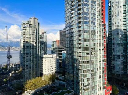 Photo 25 at 1706 - 1238 Melville Street, Coal Harbour, Vancouver West