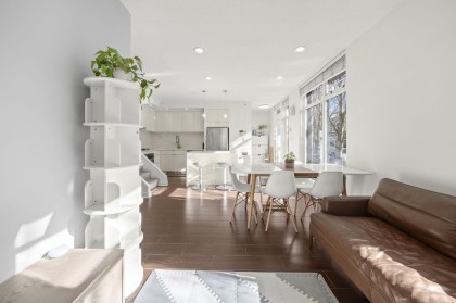 Photo 5 at 1053 Homer Street, Yaletown, Vancouver West