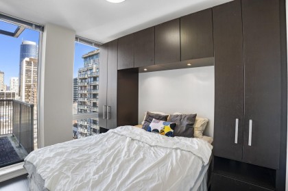 Photo 17 at 1802 - 1055 Richards Street, Yaletown, Vancouver West