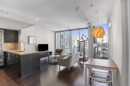 Photo 11 at 1802 - 1055 Richards Street, Yaletown, Vancouver West