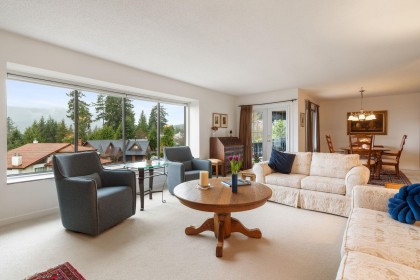 Photo 5 at 5508 Molina Road, Canyon Heights NV, North Vancouver