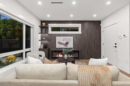 Photo 4 at 2 - 4549 W 11th Avenue, Point Grey, Vancouver West