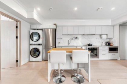 Photo 2 at 7709 Granville Street, South Granville, Vancouver West