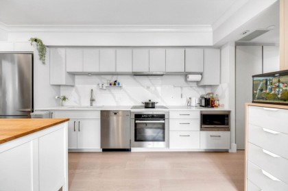 Photo 3 at 7709 Granville Street, South Granville, Vancouver West