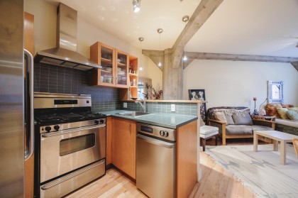 Photo 3 at 210 - 1216 Homer Street, Yaletown, Vancouver West