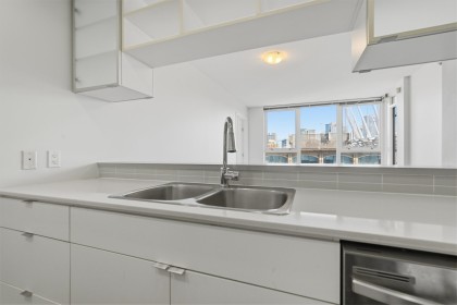 Photo 2 at 1707 - 928 Beatty Street, Yaletown, Vancouver West