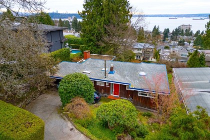 Photo 4 at 2338 Ottawa Avenue, Dundarave, West Vancouver