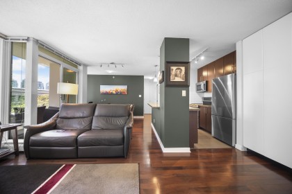 Photo 5 at 501 - 618 Abbott Street, Downtown VW, Vancouver West