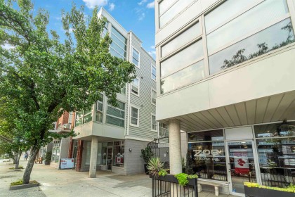 Photo 2 at 307 - 2929 W 4th Avenue, Kitsilano, Vancouver West