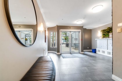 Photo 5 at 307 - 2929 W 4th Avenue, Kitsilano, Vancouver West