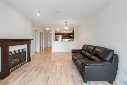 Photo 18 at 307 - 2929 W 4th Avenue, Kitsilano, Vancouver West